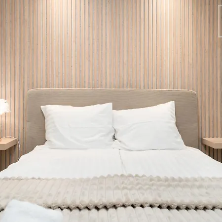 Quiet 2br, Free Parking, Workspace & Fast Wifi * Таллин