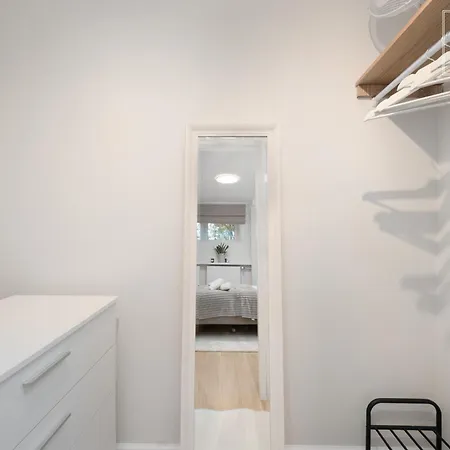 Quiet 2br, Free Parking, Workspace & Fast Wifi * Таллин