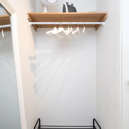 Quiet 2br, Free Parking, Workspace & Fast Wifi Апартаменты Таллин